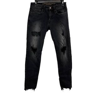 AMERICAN EAGLE EXTREME FLEX 4 SKINNY Black Wash Distressed Raw Hem Jeans  28x30